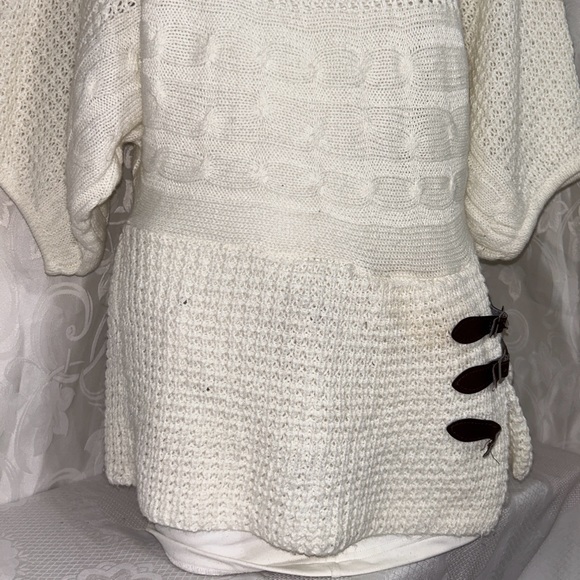 Majora Cream White Raglan Turtleneck Knit Sweater - Picture 3 of 11